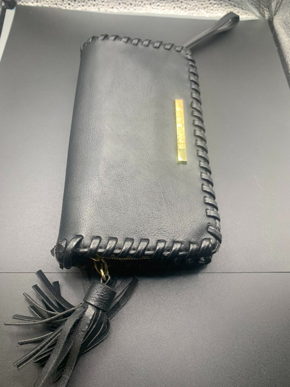 Steve madden black wristlet clutch SELLING AS IS